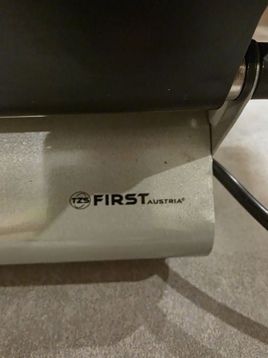 Продавам колбасо резачка