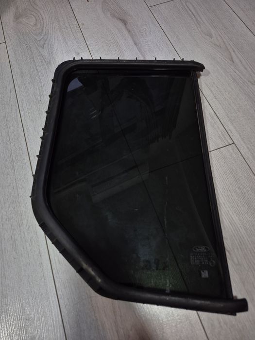 Geam fix Ford TRANSIT CONNECT 2022