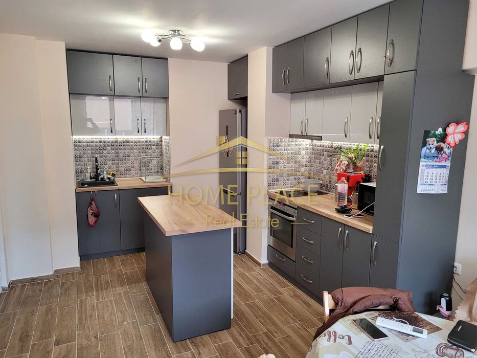 Дава се под наем Двустаен апартамент в Варна, Възраждане 1 - 50 кв.м за 433.5 € - Снимка #1