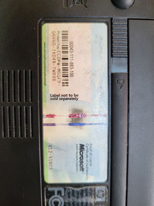 Продавам лаптоп за части