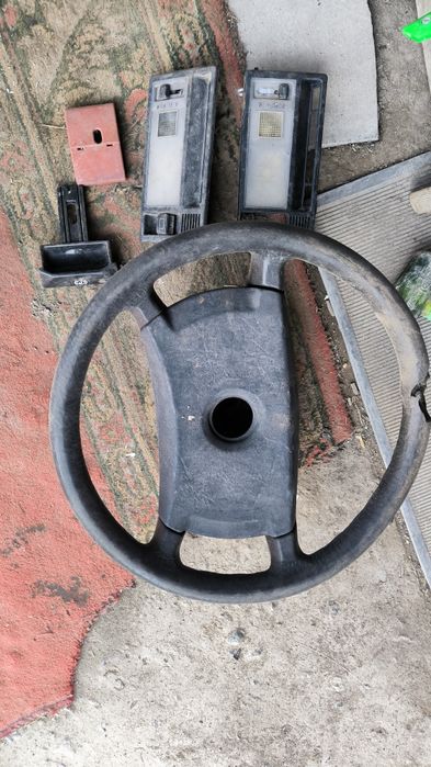 Срочно продам запчасти Мерс 124