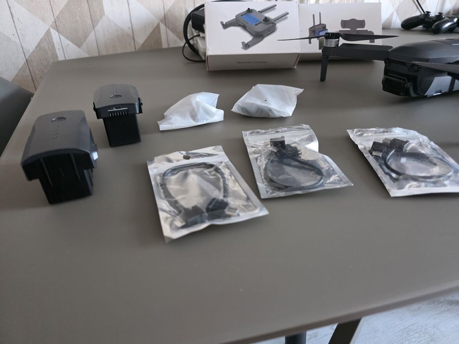 Продам дрон Toysky GM 193E