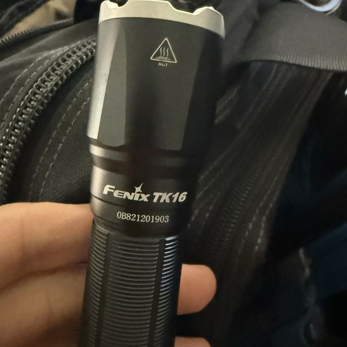Lanternă Fenix TK16-V2.0 3100 Lumens Tactical EDC Nitecore EDC35 Tactical EDC Flashlight 5000 lumens