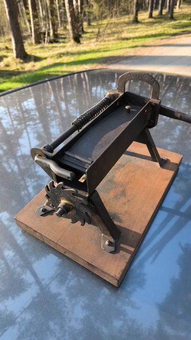 Menghină veche tăiat frunze tutun anii 1880