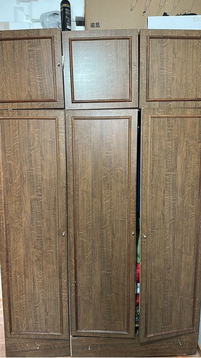 Продам два шкафа