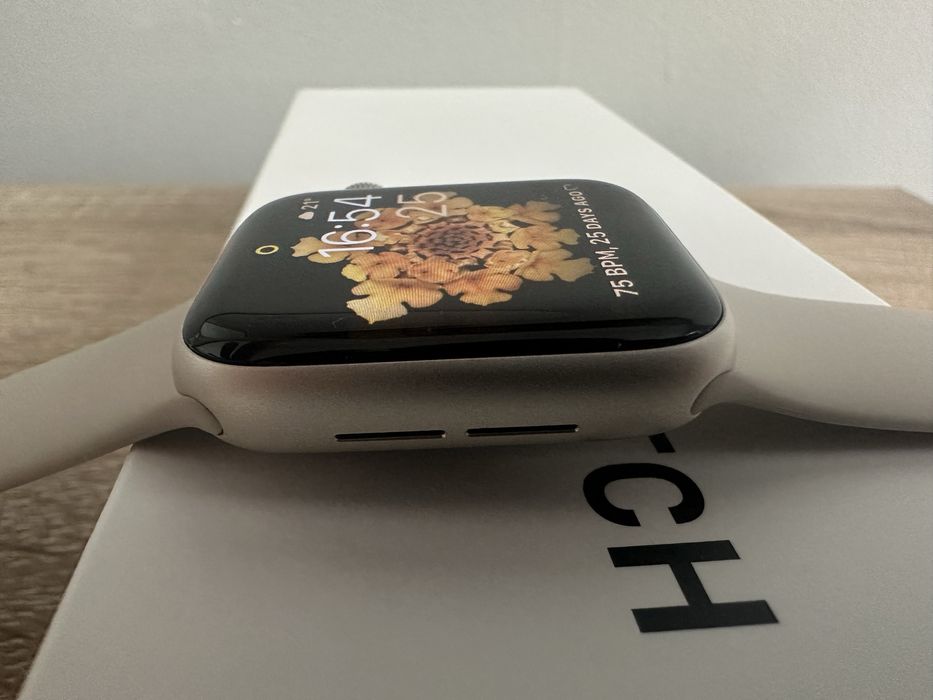 Apple Watch SE (2nd Gen) 40mm Model A2722