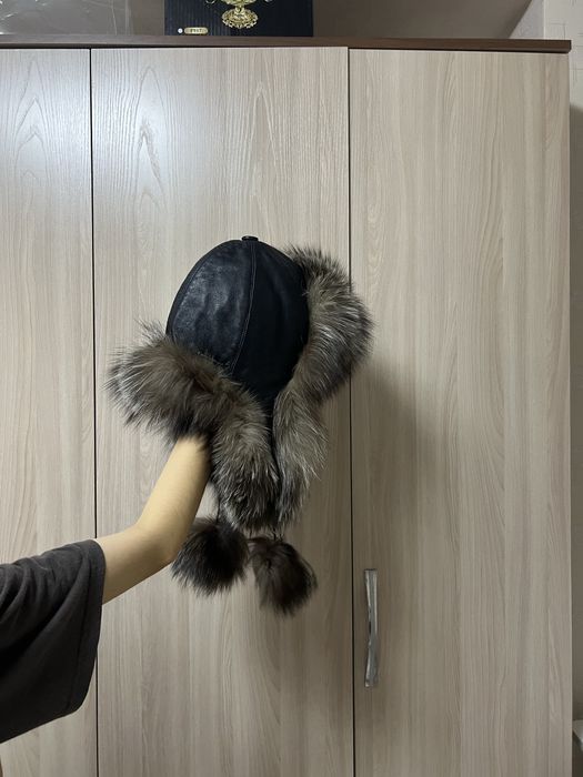 Продам б/у ушанку унисекс