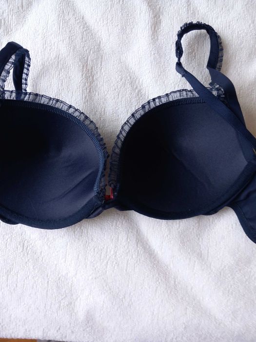 Нови дамски сутиени