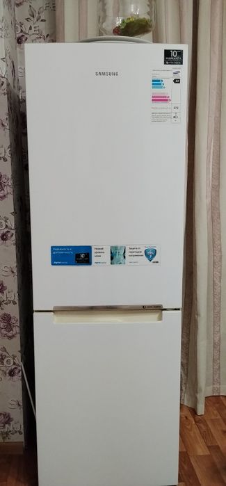Продам холодильник Samsung в хорошем состоянии