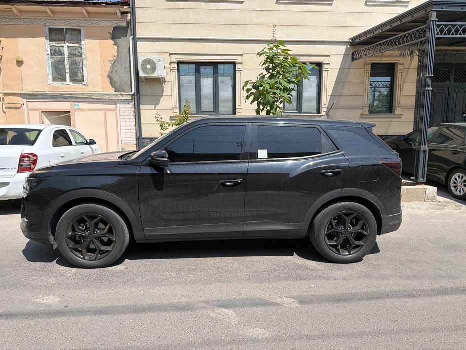 Ssangyong Korando сотилади