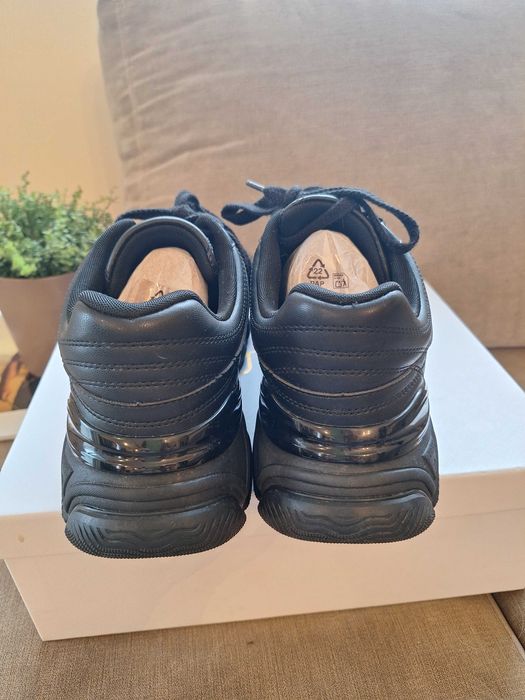 Сникърси кожени Guess