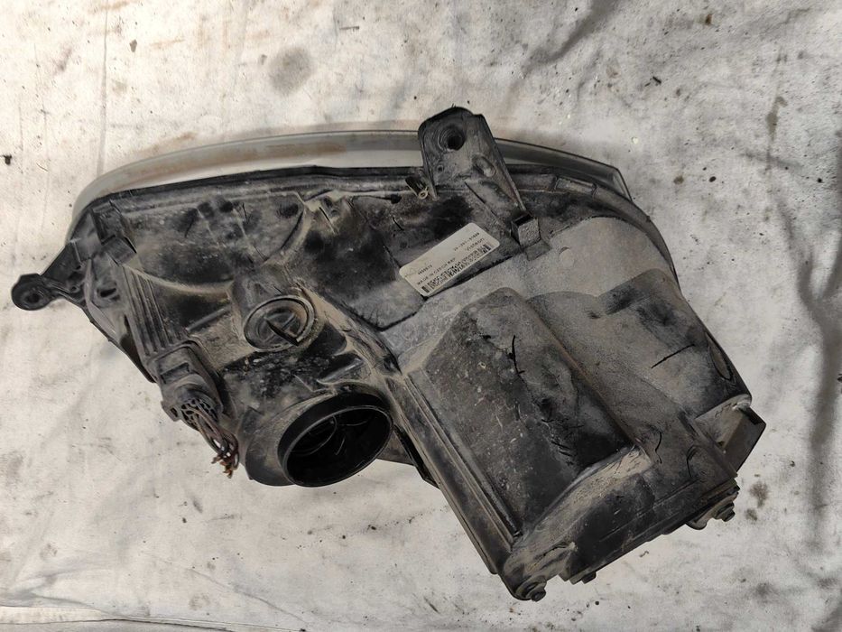 Оригинален фар Vw Golf 5