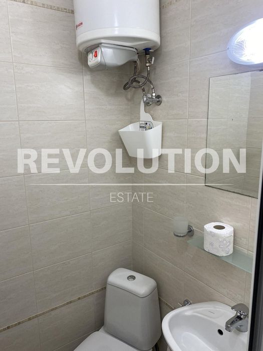 Дава се под наем Многостаен апартамент в Варна, ВИНС - 130 кв.м за 1000 € - Снимка #19