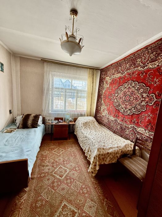 3комн. Ул.Западная, 6,6 соток