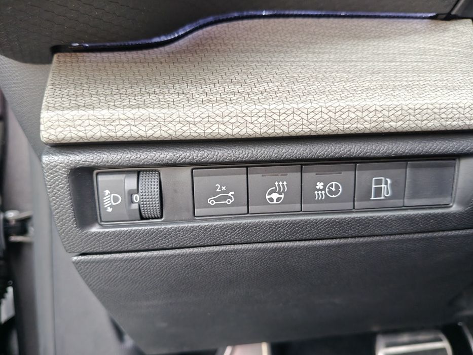 Citroen C5X  1.6 Plug-In Hybrid 225HP Shine+