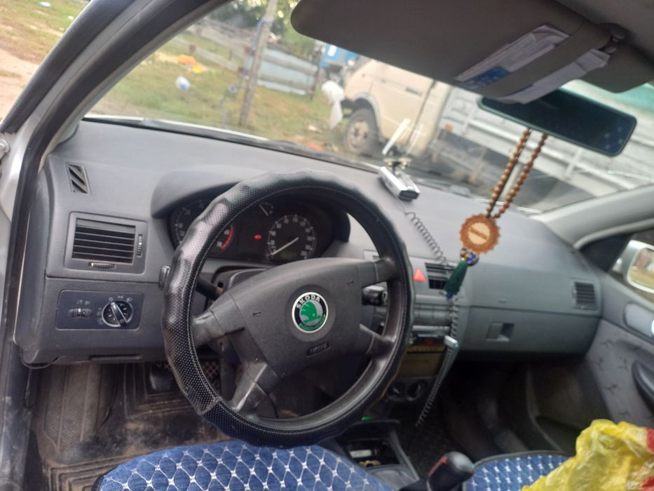 Продам шкода фабиа.2002 года