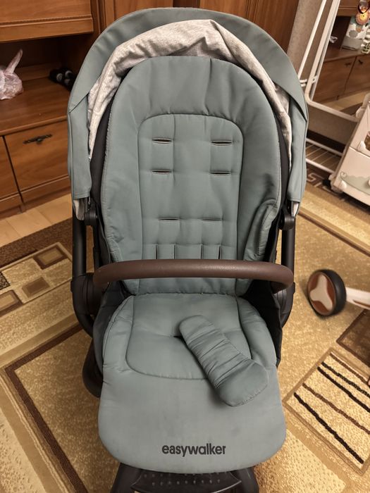Продам коляску б/у Easywalker Charley