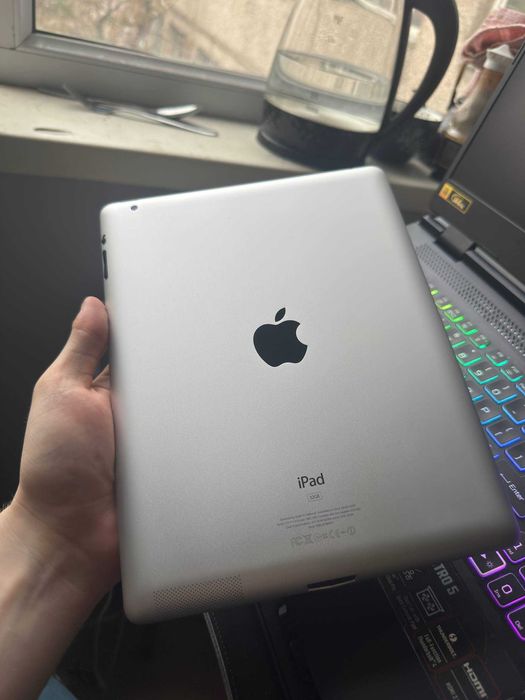 Планшет iPad 2 32 gb 9.7 дюйма