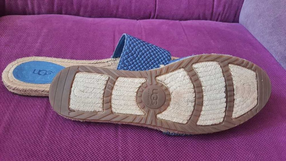 Slapi piele naturala UGG marimea 38