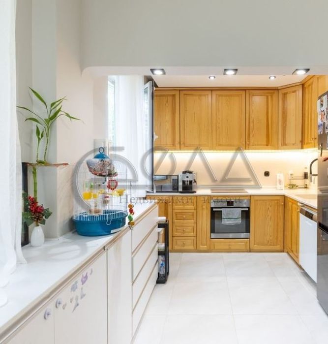 Продава се Тристаен апартамент в София, Славия - 110 кв.м за 2955 €/кв.м - Снимка #4