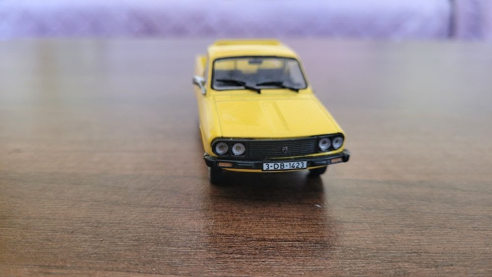 Vand macheta auto 1/43 Dacia 1304 Pick Up de la Deagostini