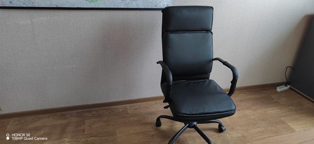 Нов офис стол и бюро