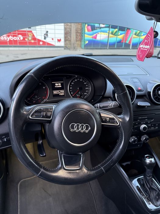 AUDI A1 2011 — imagine 5