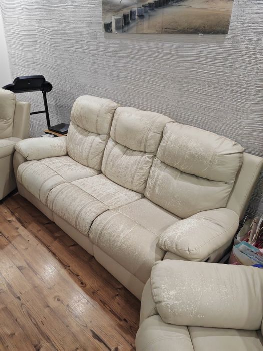 Продавам холна гарнитура 3+2+1