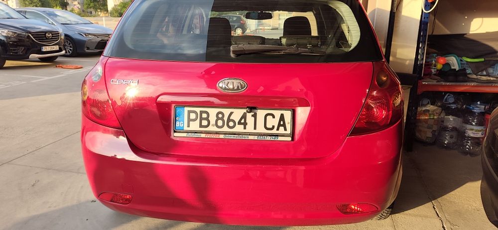 Продава се Киa ceed 1.6 CRDI (90Hp)2007г.  с верига  и е фабрично без DPF