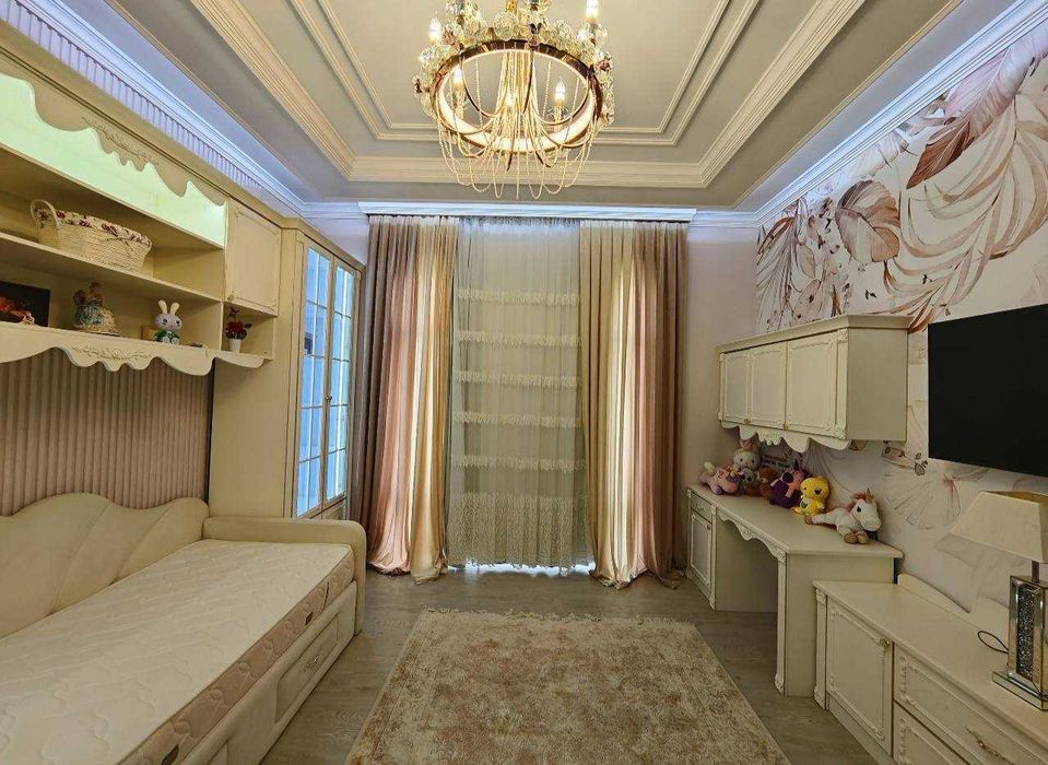 Дом Мирзо Улугбекский район Центр Луначарского 450 кв.м 5.17 соток