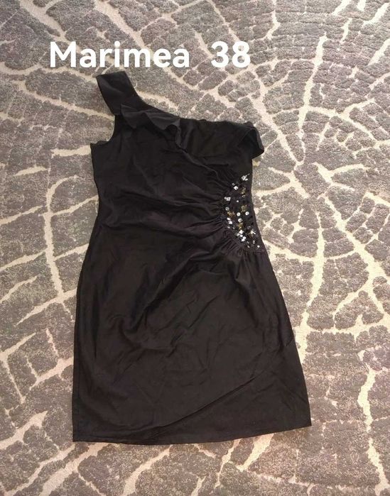 Rochii mărimi M-XL