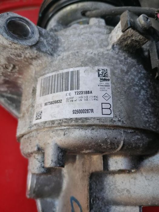 Compresor AC Dacia Logan motor 1.0