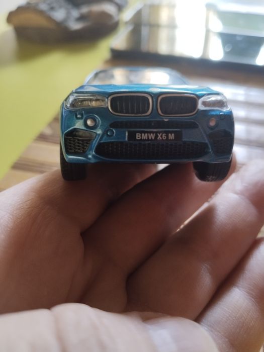 Метална количка BMW X6 M