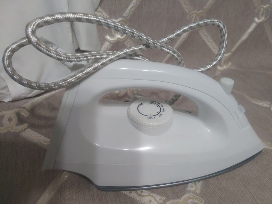 Мини утюжог      .
