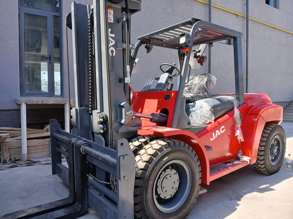 JAC Вилочный погрузчик Авто Кара Avto Kara  10 тонный