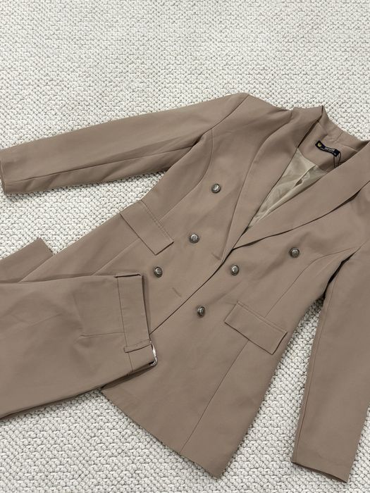 Комплект от две части