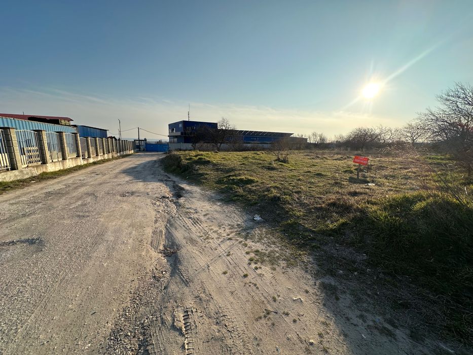 Продава се Парцел в Варна, Базар Левски - 1360 кв.м за 31 €/кв.м - Снимка #1