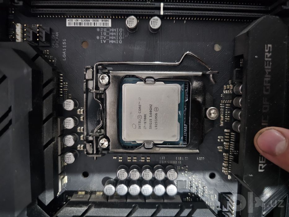 Asus rog maximus code xi + i7 9700k топ редкая сборка