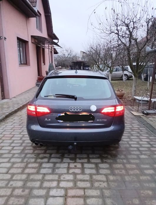 AUDI A4 2010 — imagine 2
