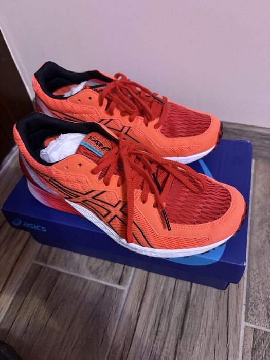 Оригинални  маратонки ASICS