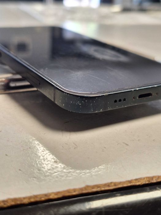 iPhone 13 - 128GB - 84%