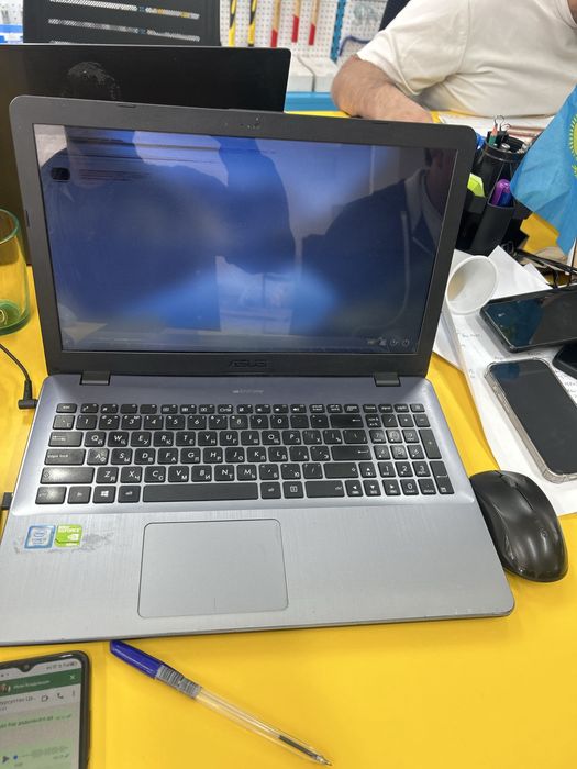 ASUS Core i3 + GeForce / Рабочий / Срочно продам торг