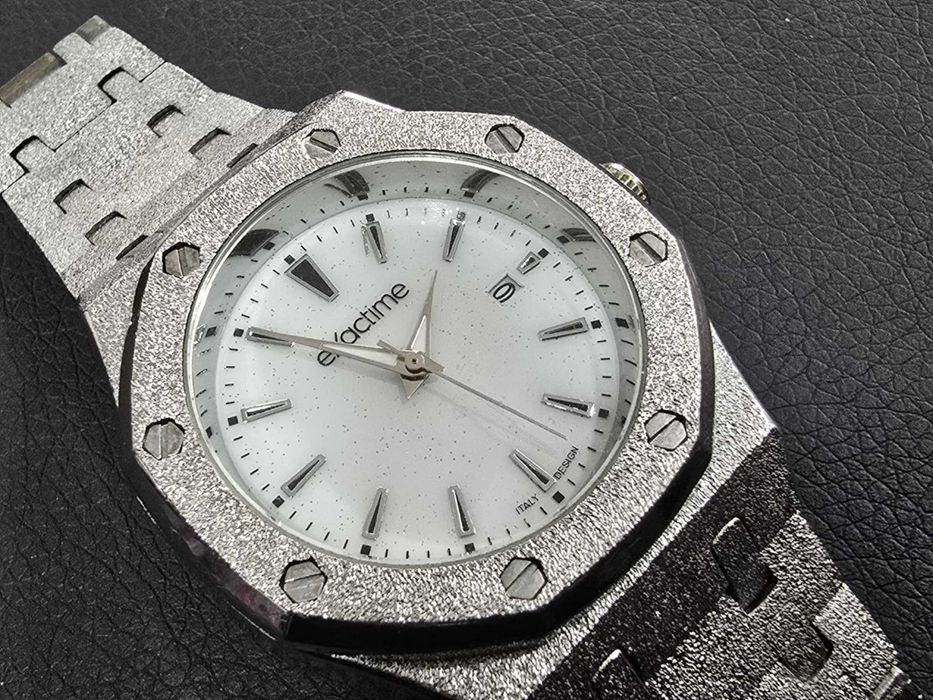 Продавам мъжки часовник Еxactime