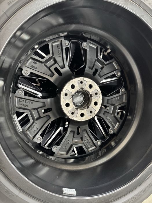 Jante Bmw i5 G60 R20 G61 M939 Originale Bridgestone 2024 Vara