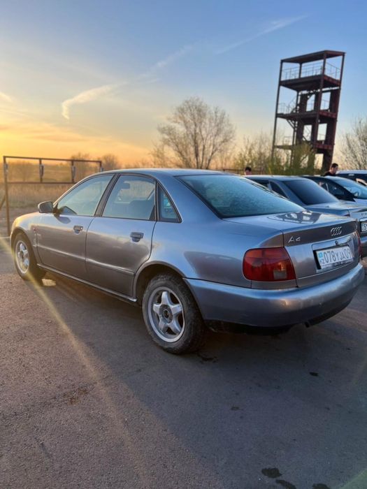 Audi A4 1995 года