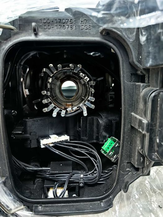 Оригинален фар Ауди Кю5  Audi Q5 Led Bixenon