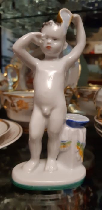 Фарфоровая статуэтка "Утро"