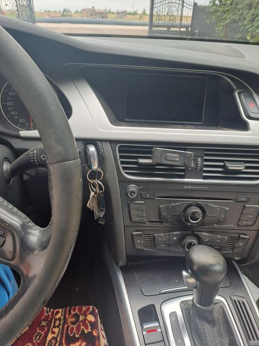 Audi a4 b8 2.0 143cp 2009 automată
