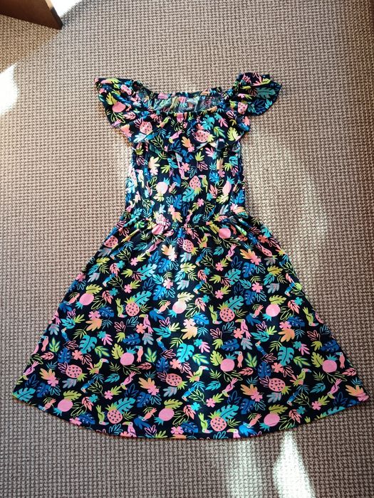 Лятна рокля с флорални и животински мотиви
