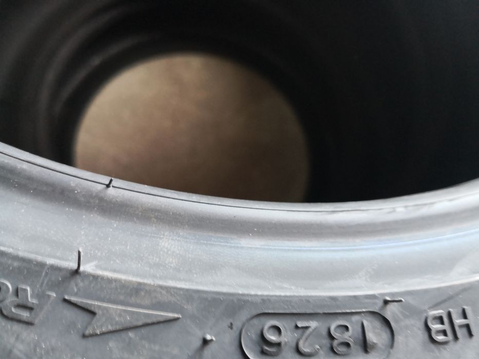225 45 18 предни и 255 40 18 задни гуми спорт пакет hankook dot 26